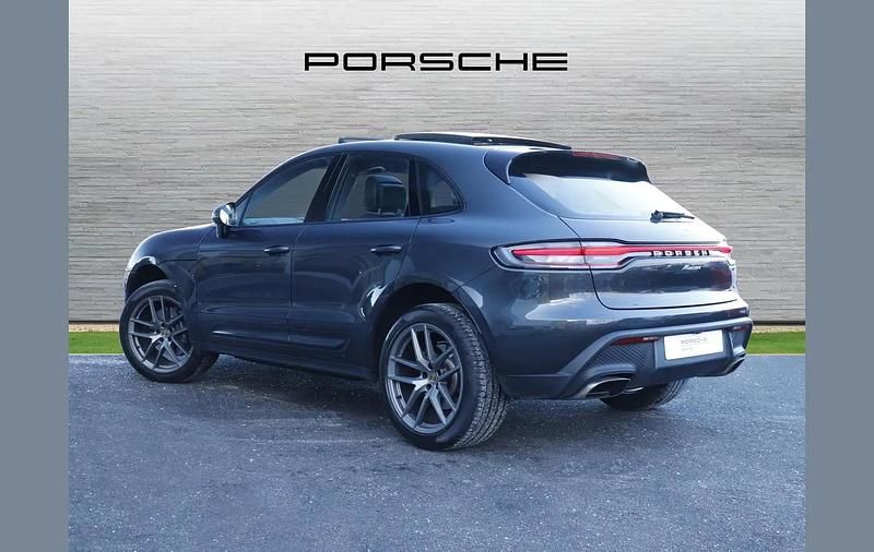 Used Porsche Macan 261 HP (191 kW) 2022 Grey SUV