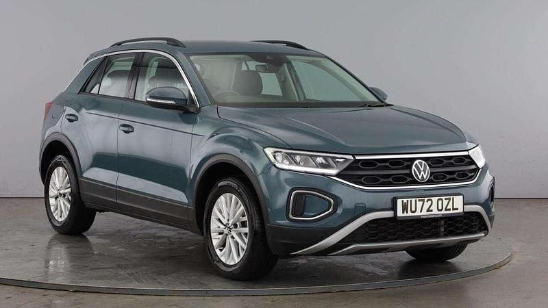 Blue Used 2022 VW T-Roc Life SUV | £18,550 (Fair price) - Image 1/4