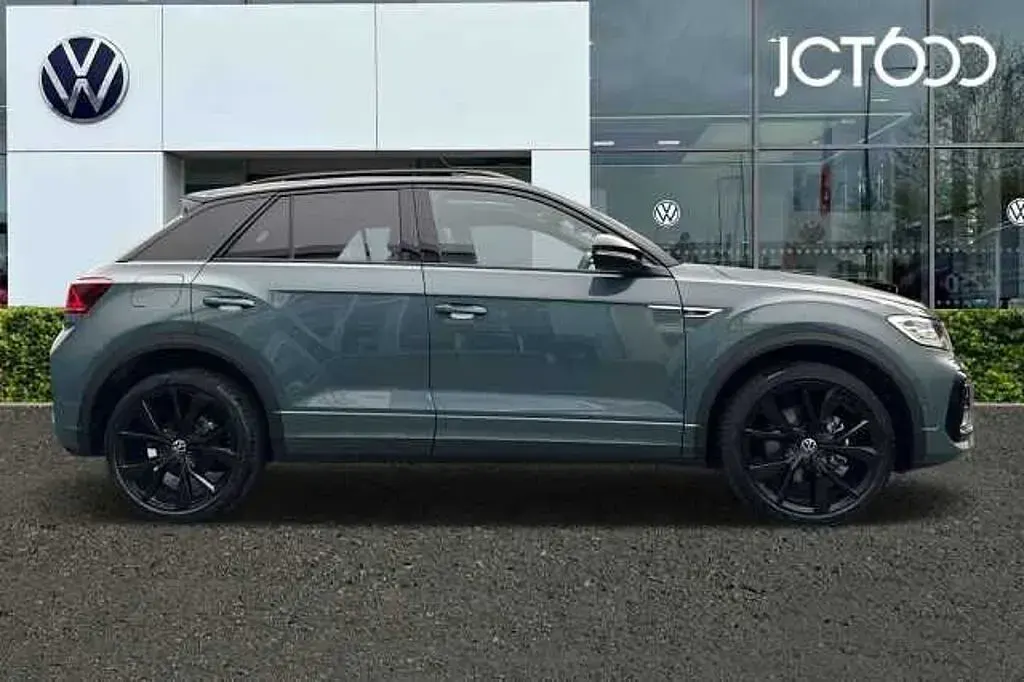 New VW T-Roc Black Edition 150 HP (110 kW) 2025 Blue SUV