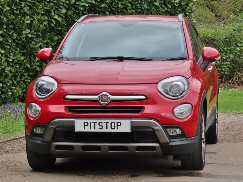 Used Fiat 500X Cross Plus 140 HP (102 kW) 2017 Red SUV