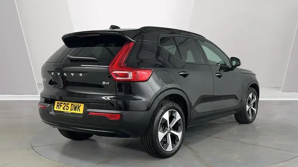 Used Volvo XC40 Plus 194 HP (142 kW) 2025 Black SUV