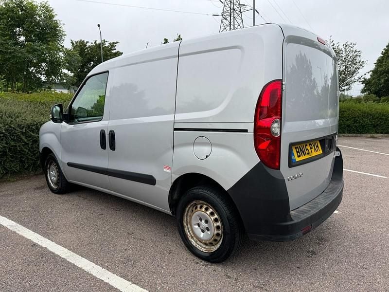 Used Vauxhall Combo 90 HP (66 kW) 2015 Silver MPV