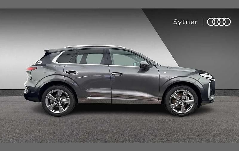 New Audi Q3 S-Line 200 HP (147 kW) 2026 Grey SUV