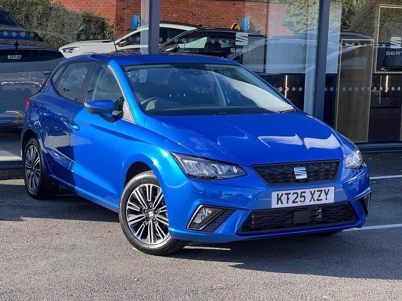 Used Seat Ibiza SE Technology 95 HP (69 kW) 2025 Sapphire blue Hatchback