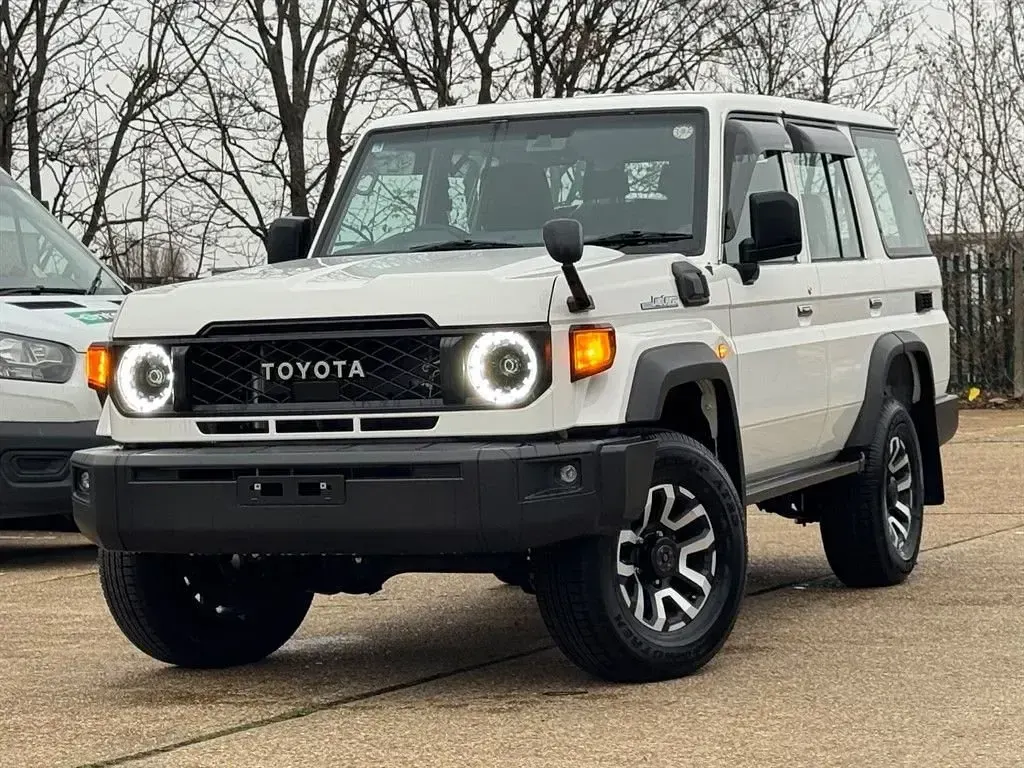 New Toyota Land Cruiser 204 HP (150 kW) 2026 White