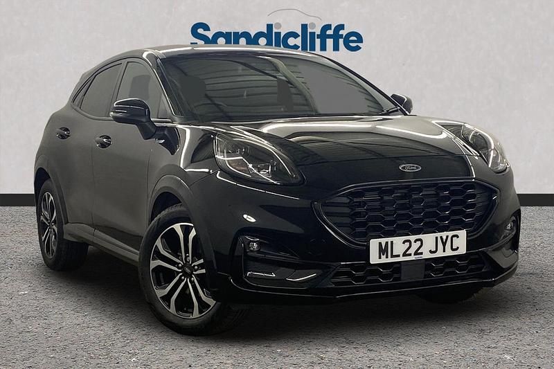 Black Used 2022 Ford Puma Gen-E Hatchback | £14,127 (Good price) - Image 1/4