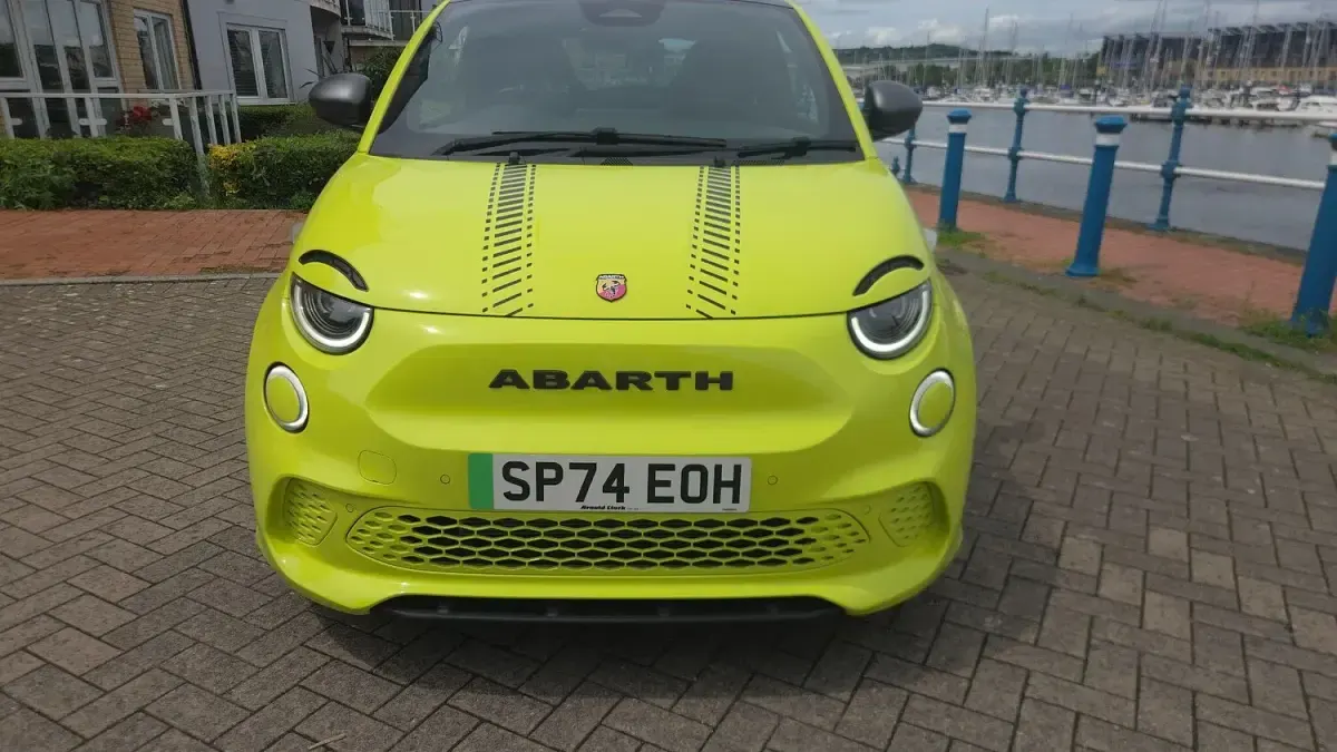 Used Abarth 500e 114 kW (155 HP) 2024 Green Hatchback