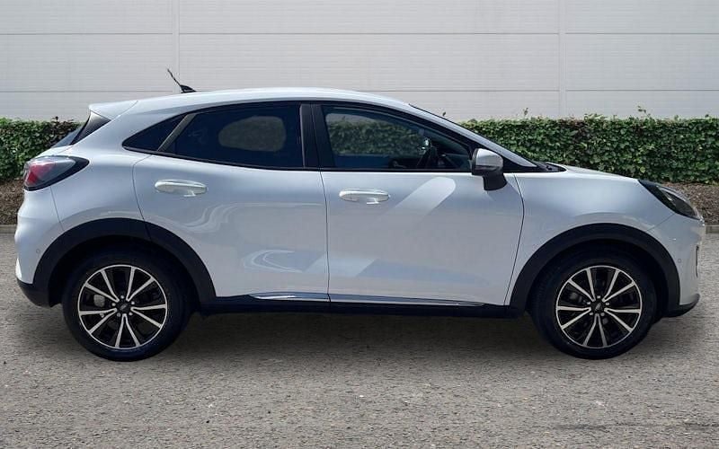 Usado Ford Puma Titanium 125 HP (91 kW) 2020 Branco SUV