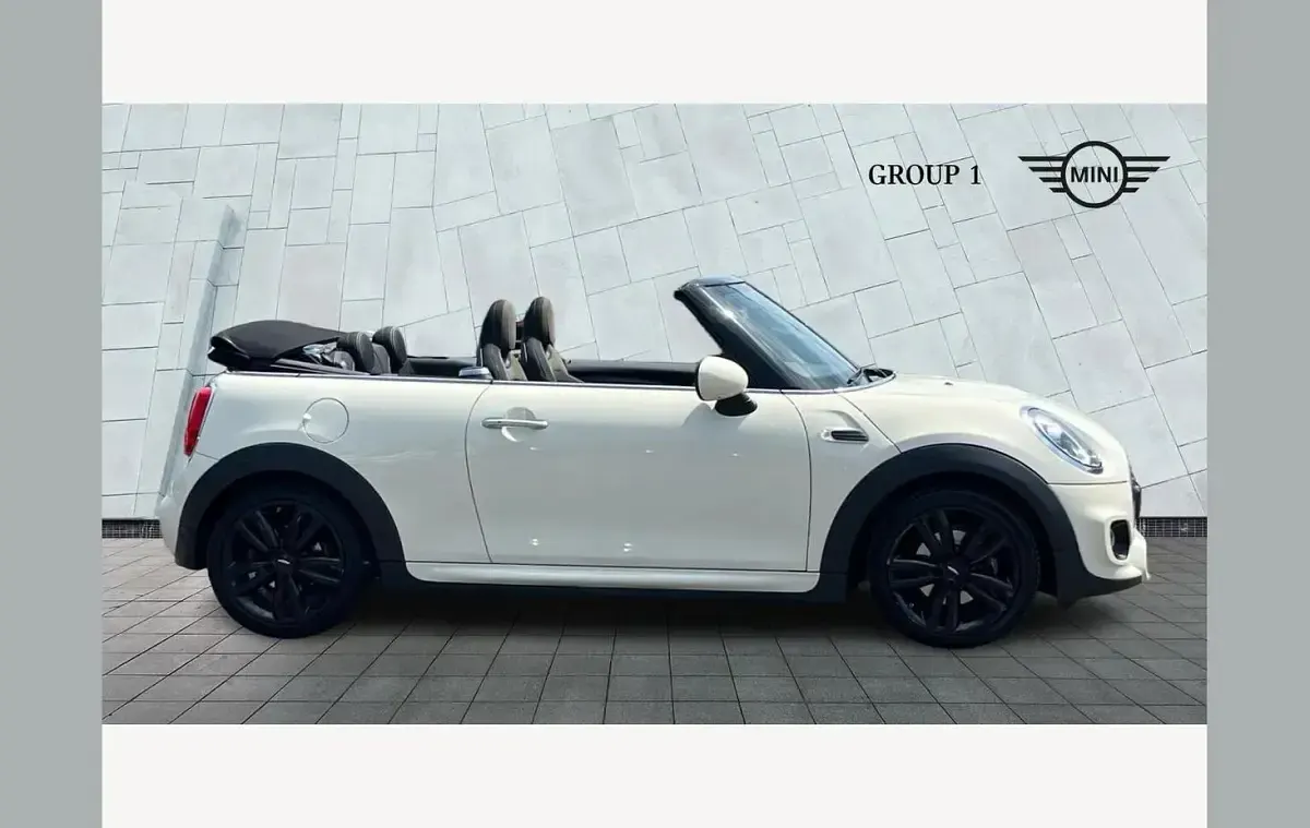 Used Mini Cooper Cabriolet Sport 134 HP (98 kW) 2019 White Cabriolet