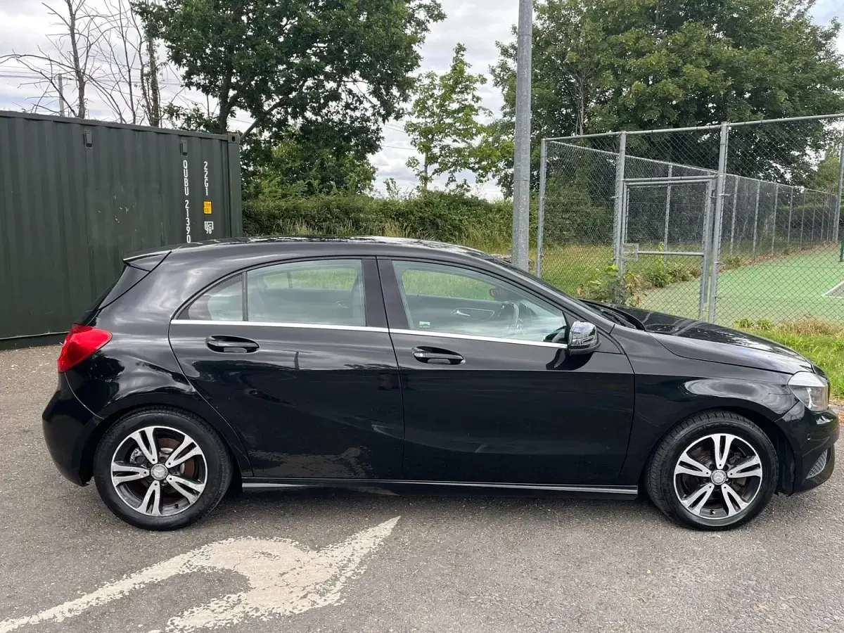 Used Mercedes A180 SE 2014 Black Hatchback