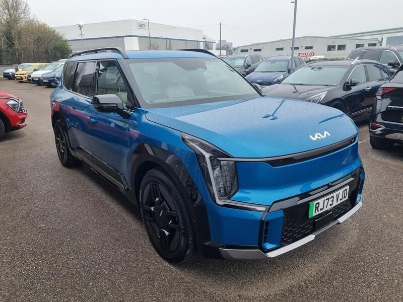 Blue Used 2024 Kia EV9 GT-Line S SUV | £55,995 (Fair price) - Image 1/4