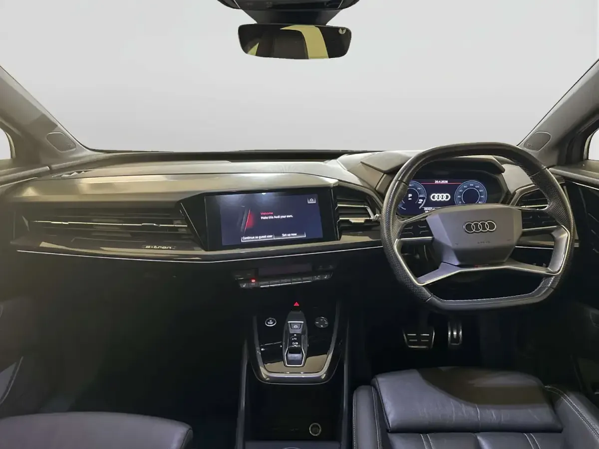 Begagnad Audi Q4 Sportback e-tron Performance 150 kW (204 HK) 2021 Silver SUV