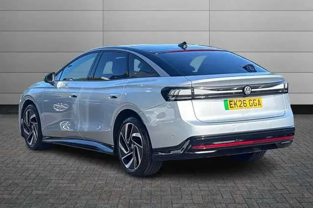Nouă VW ID.7 210 kW (286 CP) 2026