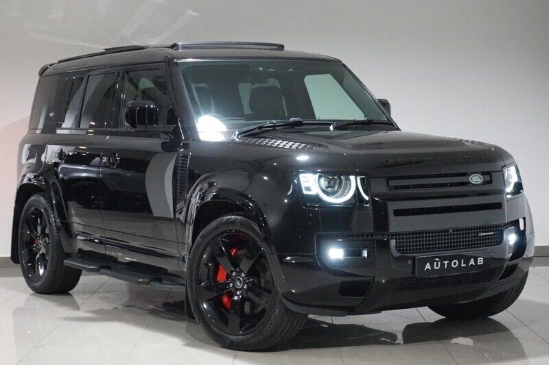 Black Used 2023 Land Rover Defender HSE Dynamic SUV | £67,875 (Good price) - Image 1/3