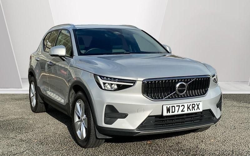 Used 2025 Volvo XC40 Core SUV | £26,068 (Good price) - Image 1/4