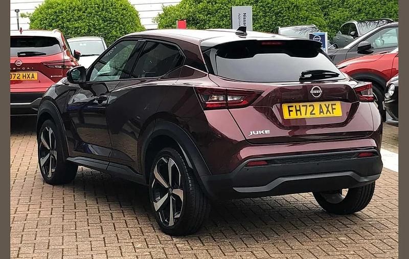 Used Nissan Juke Tekna 112 HP (82 kW) 2023 Red SUV