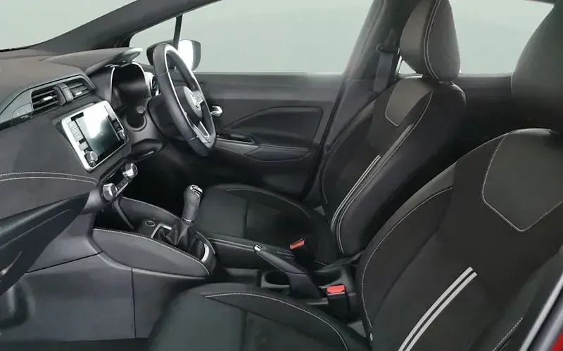 Usata Nissan Micra S 92 CV (67 kW) 2022 Rosso Utilitaria