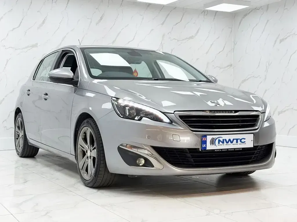 Used Peugeot 308 Allure 130 HP (95 kW) 2016 Grey Hatchback