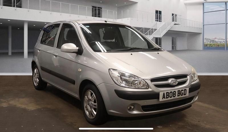 Silver Used 2008 Hyundai Getz Hatchback | £3,000 (Fair price) - Image 1/4
