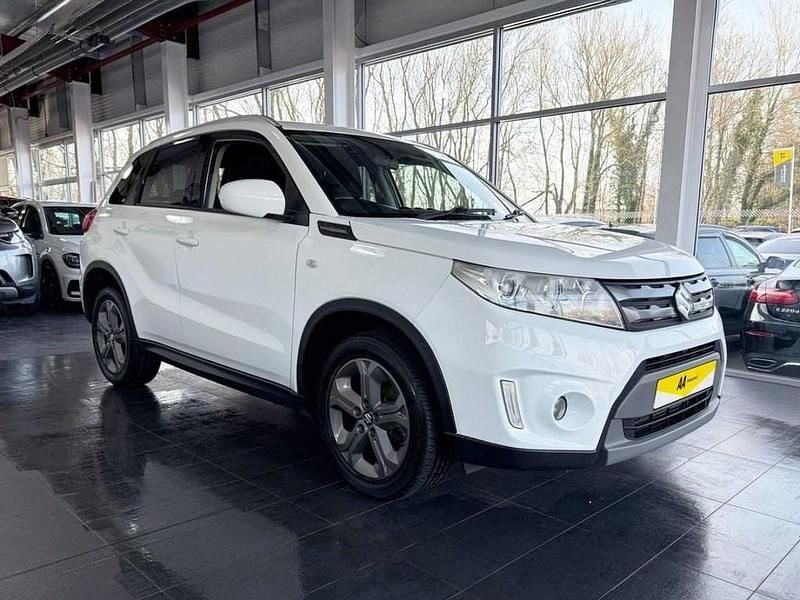 Used Suzuki Vitara SZ-T 120 HP (88 kW) 2016 White SUV
