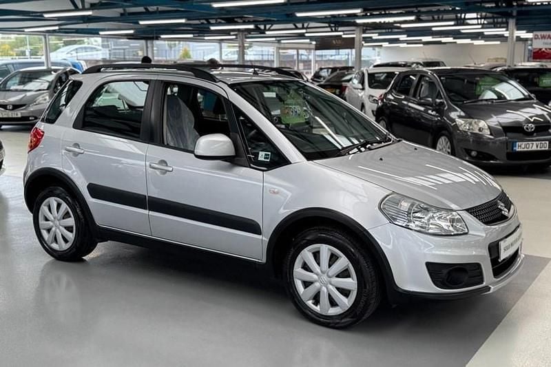 Silver Used 2015 Suzuki SX4 SZ3 Hatchback | £3,995 (Fair price) - Image 1/1