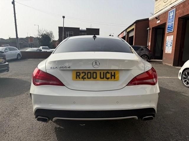 Used Mercedes CLA200 AMG 136 HP (100 kW) 2016 White Sedan