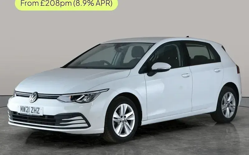 Used VW Golf VIII Life 131 HP (96 kW) 2021 Hatchback