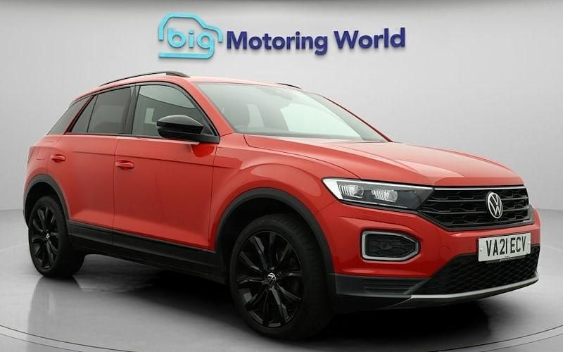 Used 2021 VW T-Roc Black Edition SUV | £16,100 (Fair price) - Image 1/4