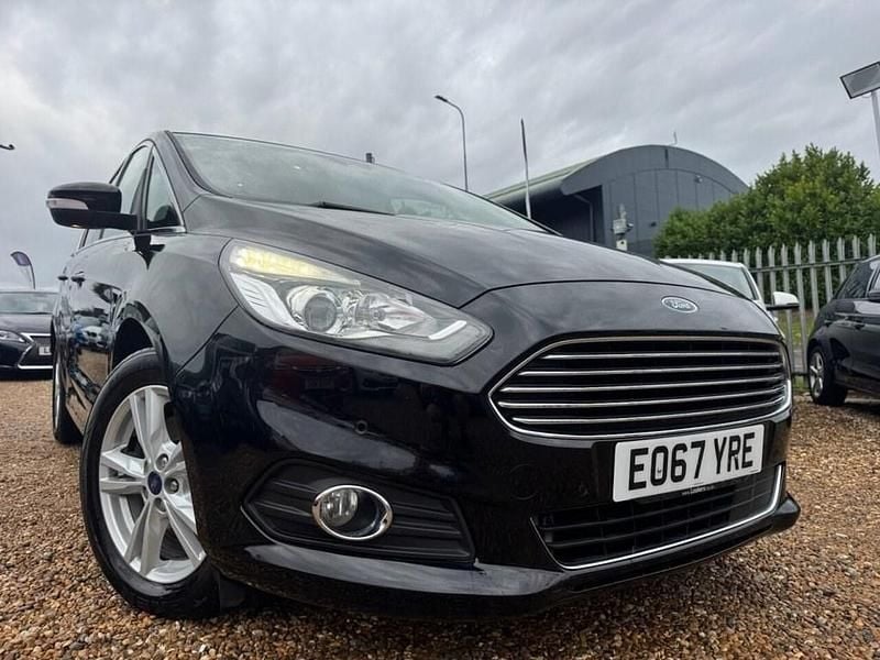 Black Used 2017 Ford S-MAX Titanium MPV | £11,750 (Fair price) - Image 1/4