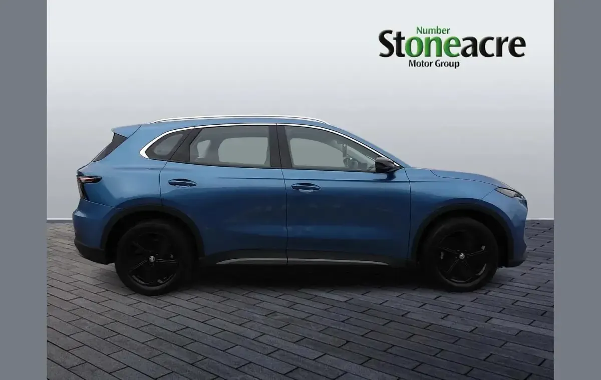 New MG MG5 EV SE 125 kW (170 HP) 2025 Blue Estate