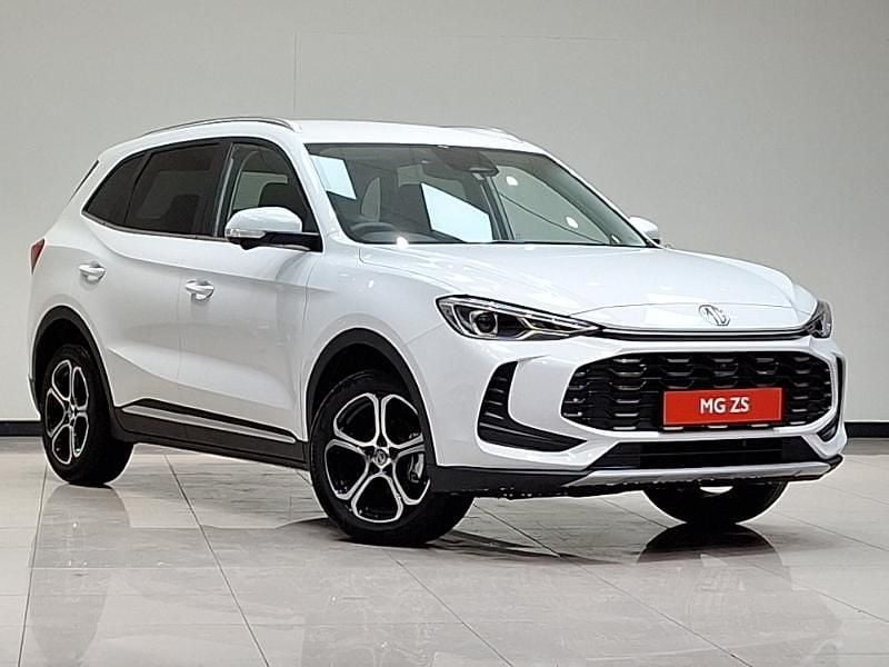 White New 2025 MG ZS SE Hatchback | £17,995 (Good price) - Image 1/4