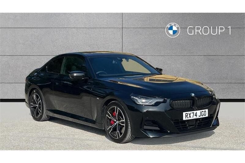 Black sapphire metallic paint Used 2025 BMW 220 M Sport Coupe | £33,995 (Fair price) - Image 1/4