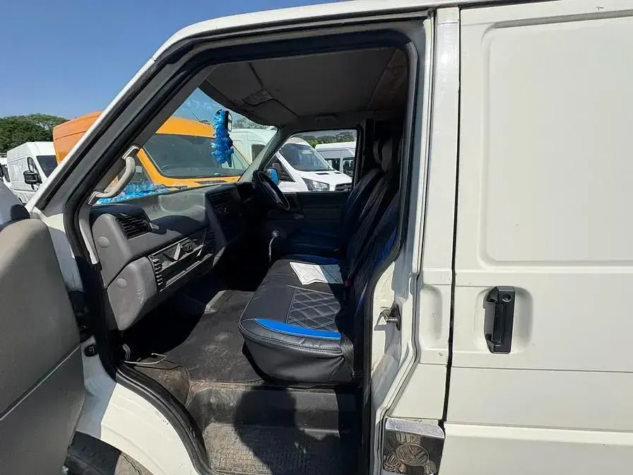 Used VW T4 130 HP (95 kW) 2003 White Van
