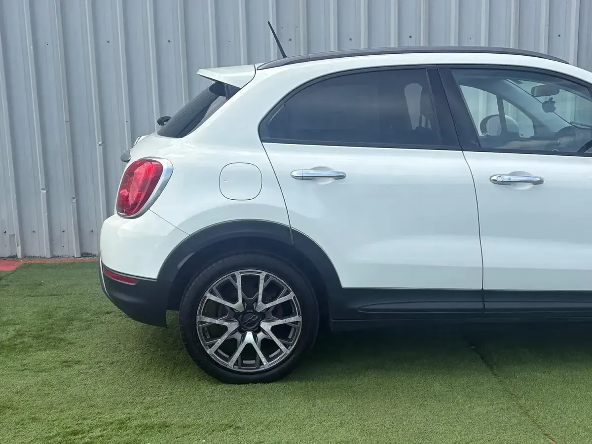 Used Fiat 500X Cross 140 HP (102 kW) 2015 White SUV