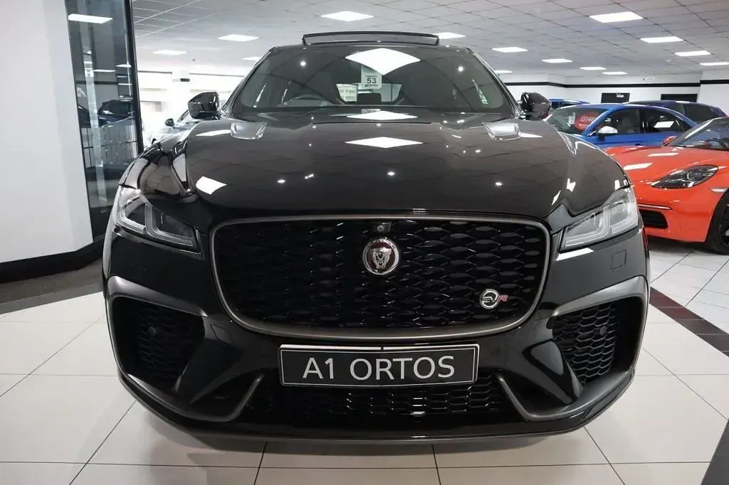 Used Jaguar F-Pace SVR 550 HP (404 kW) 2021 Black SUV