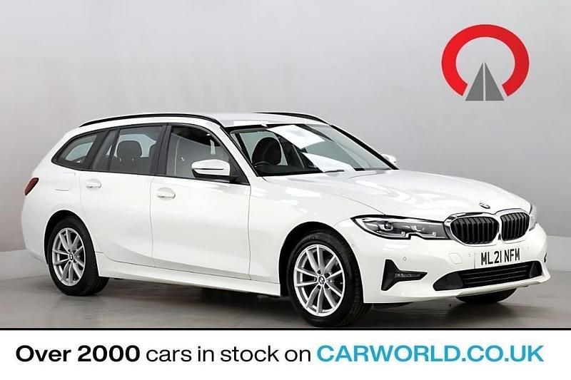 White Used 2021 BMW 318 Comfort Edition Estate | £14,700 (Good price) - Image 1/3