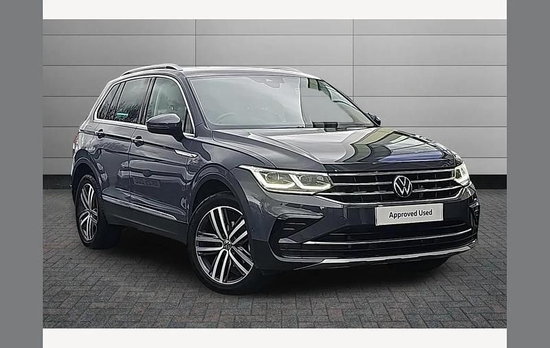 Used VW Tiguan Elegance 150 HP (110 kW) 2023 Grey SUV