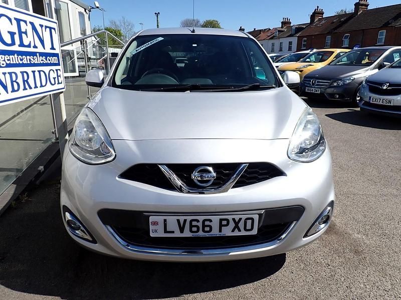 Usado Nissan Micra N-TEC 80 HP (58 kW) 2016 Prateado Citadino