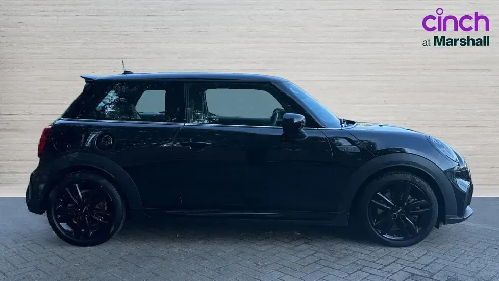 Used Mini Cooper Sport 204 HP (150 kW) 2024 Black Hatchback