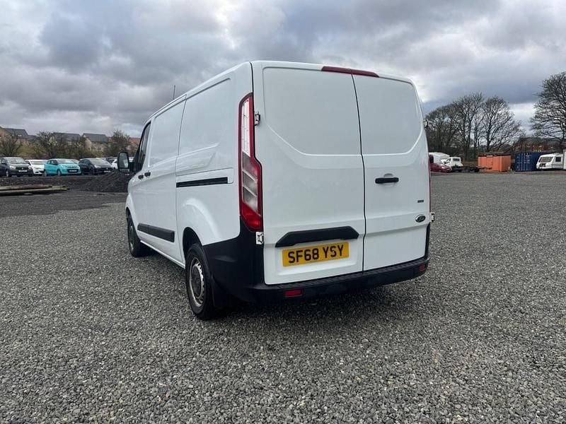 Usado Ford Transit Custom 105 CV (77 kW) 2018 Blanco Van