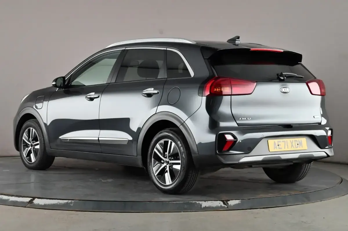 Gebraucht Kia Niro 141 PS (103 kW) 2021 Grau SUV