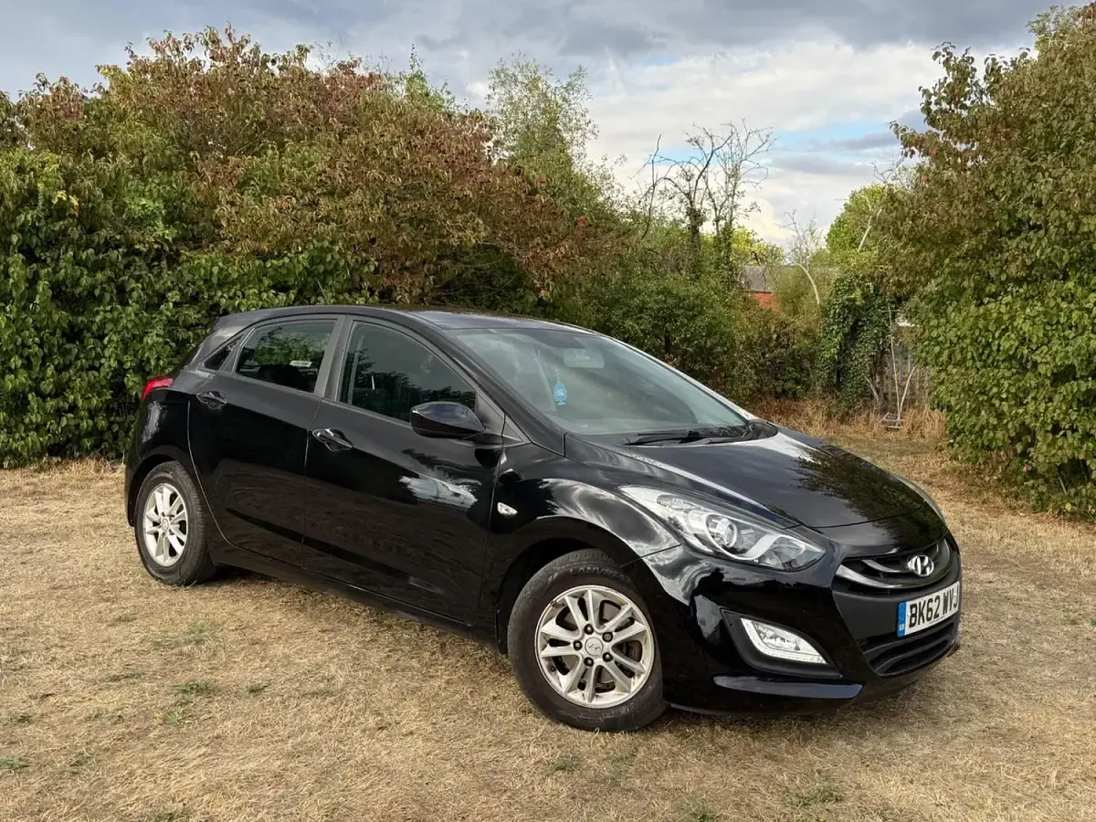 Used Hyundai i30 Active 98 HP (72 kW) 2012 Black Hatchback