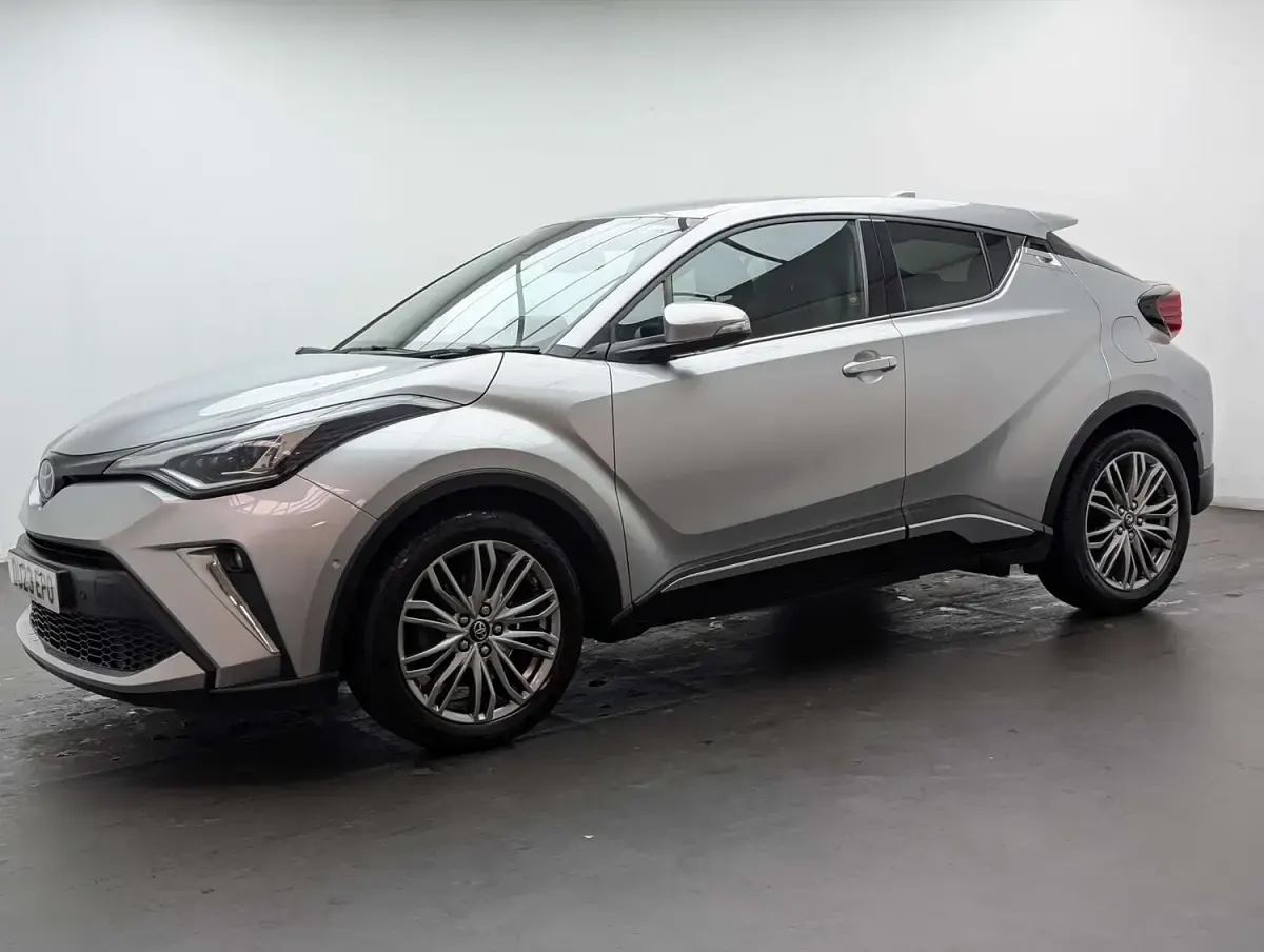 Used Toyota C-HR 198 HP (145 kW) 2023 Silver SUV