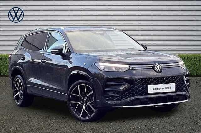 Used VW Touran R-line 150 HP (110 kW) 2025 Urano grey MPV