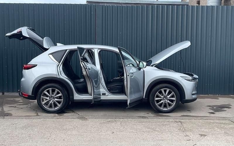 Second-hand Mazda CX-5 Inclusive 150 CP (110 kW) 2018 Argintiu SUV