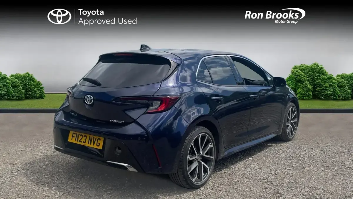Used Toyota Corolla 2023 Blue Hatchback