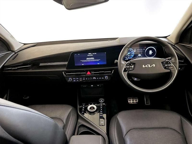 Used Kia Niro 150 kW (204 HP) 2023 White SUV