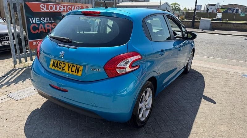Used Peugeot 208 Active 82 HP (60 kW) 2012 Blue Hatchback