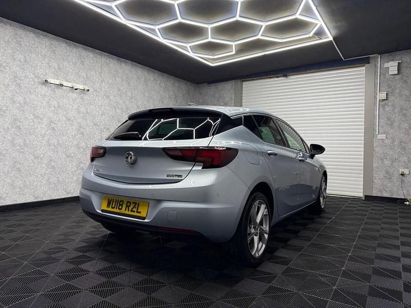 Used Vauxhall Astra SRi 2018 Silver Hatchback