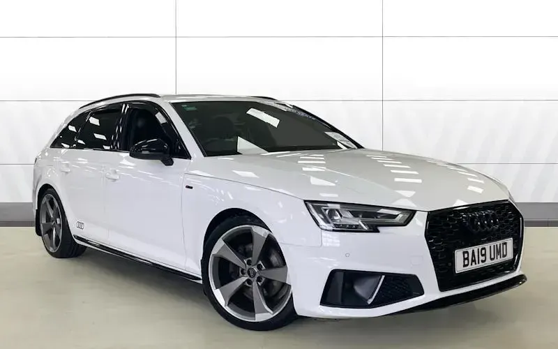 Usado Audi A4 Black Edition 150 HP (110 kW) 2019 Carrinha